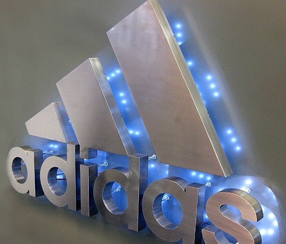 拉絲不銹鋼背發(fā)光字